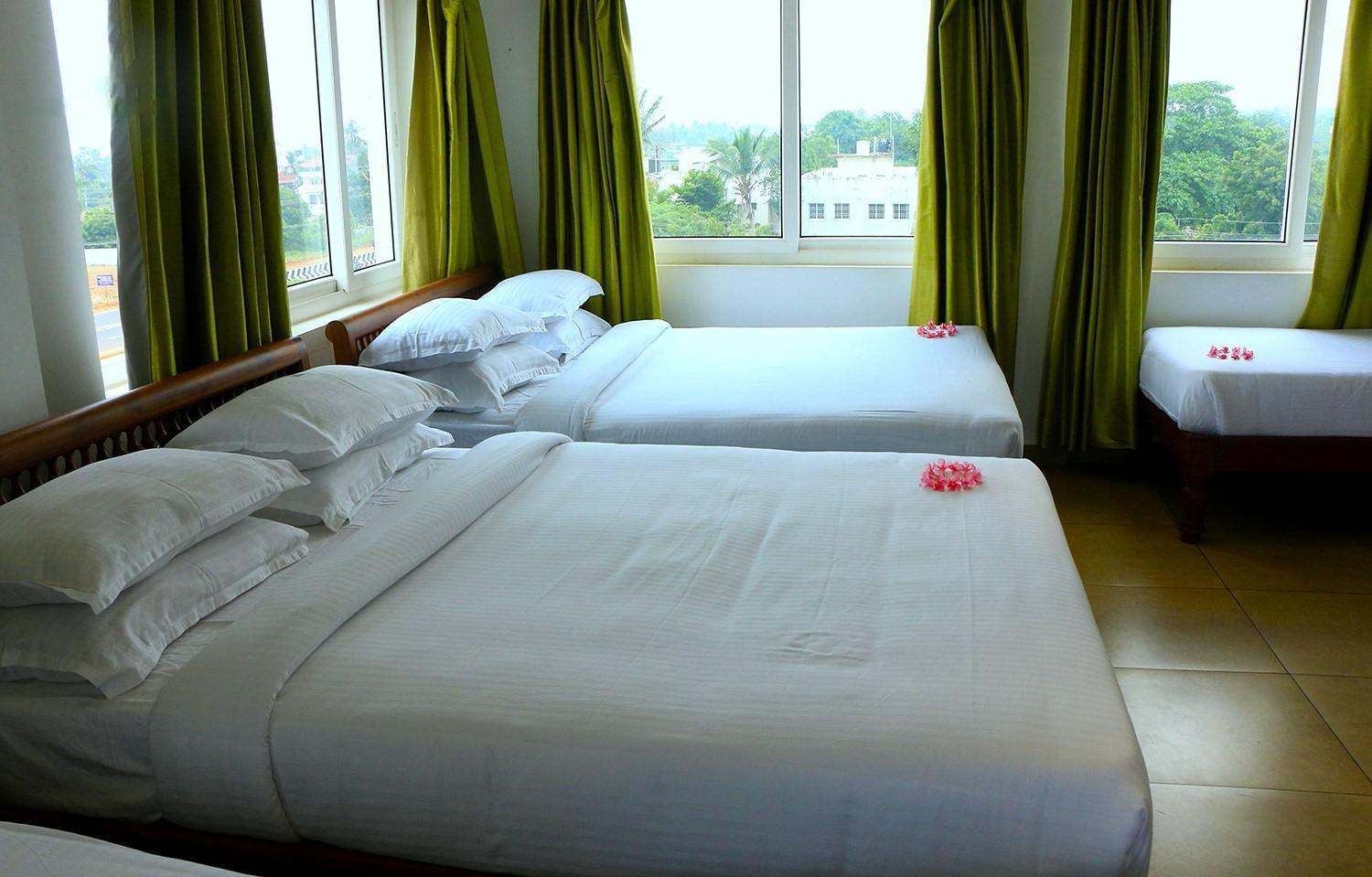Le Holiday Inn Puducherry Zewnętrze zdjęcie