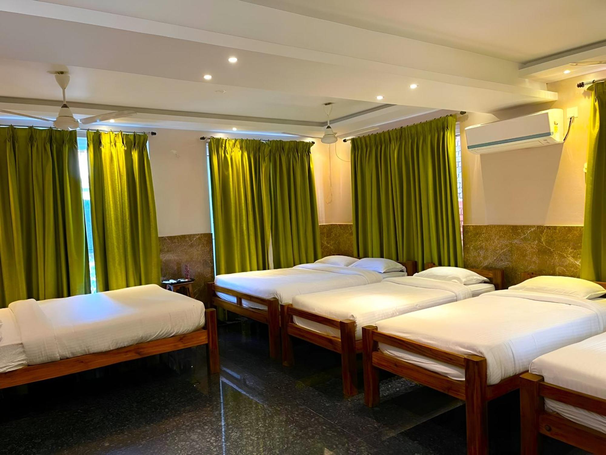 Le Holiday Inn Puducherry Zewnętrze zdjęcie