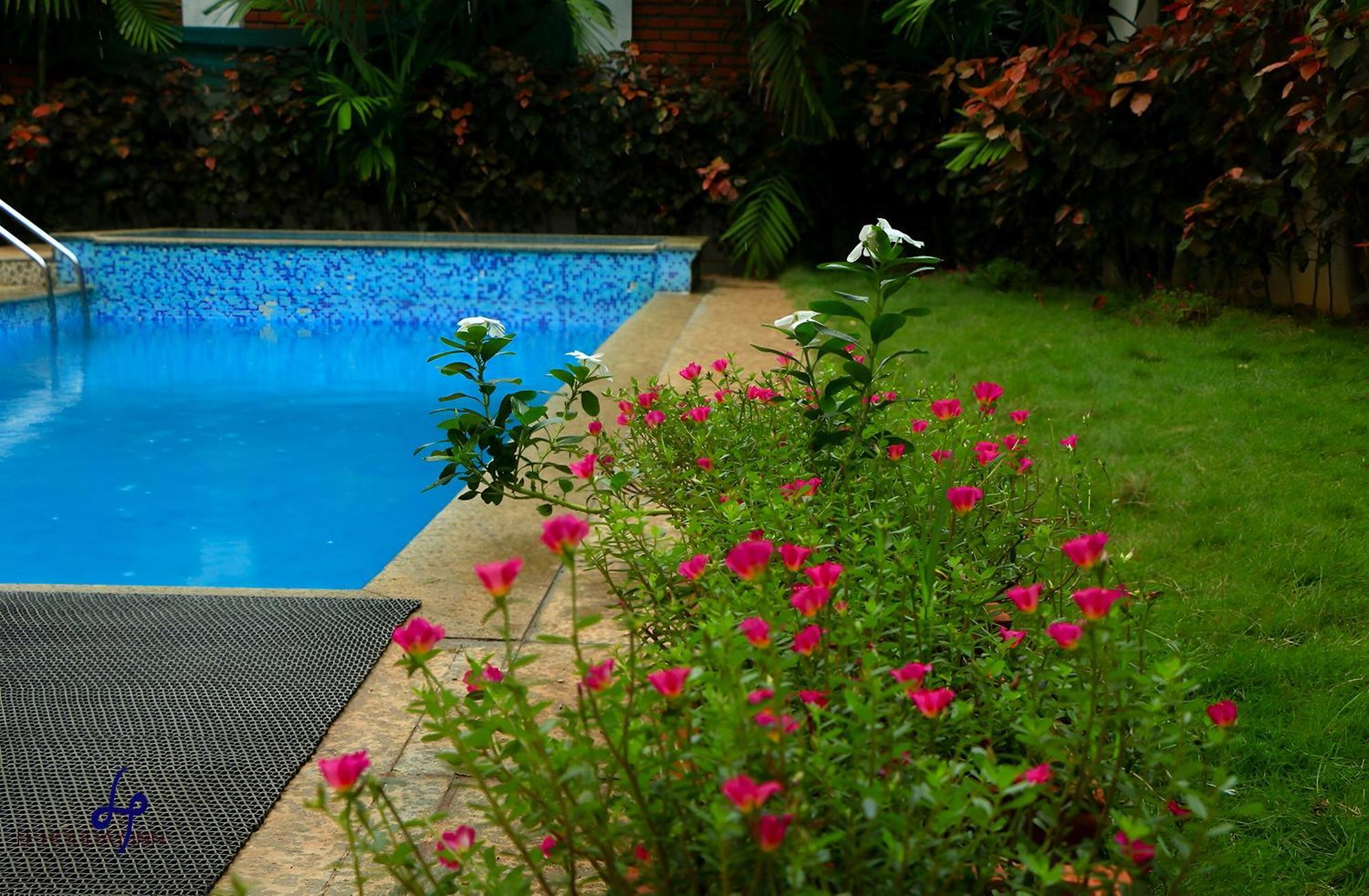 Le Holiday Inn Puducherry Zewnętrze zdjęcie