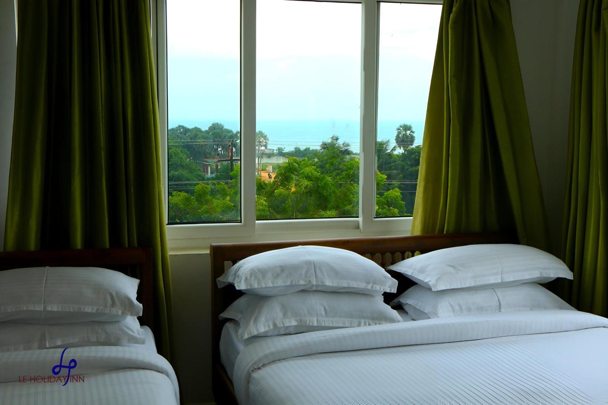 Le Holiday Inn Puducherry Zewnętrze zdjęcie